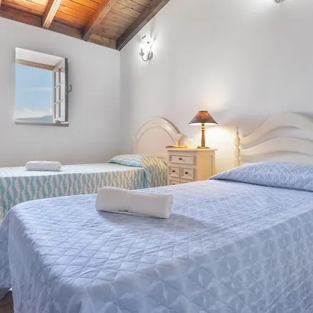 Casas Del Bisa Garachico (Tenerife)